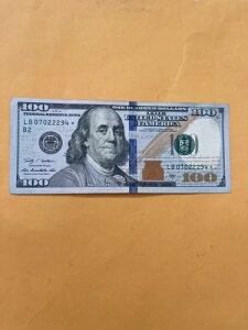 $100 *STAR NOTE * �V���A���ԍ����Ⴂ �� LB0702294* 2009A