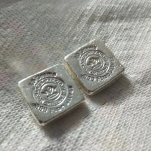 2�Z�b�g - Monarch Precious Metals 50�O���� �����V���o�[�o�[ �X�N�G�A