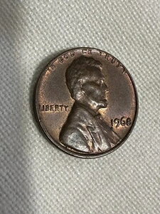 1968�N �y�j�[ �~���g�}�[�N�Ȃ��G���[�R�C�� ���ɁuIn God We Trust�v�̕���