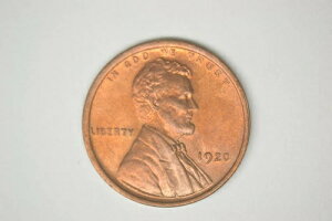 1920�N�����J�[���E�Z���g�d�� - �������ԐF�B�������F�B