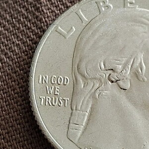 2023�N D �W���r�^ �C�_�[�� �N�H�[�^�[ �G���[�R�C���iCod We Trust ���s�j