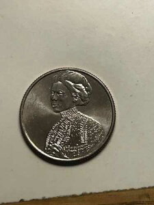 �G���[ - 2023 P - �W���r�^�E�C�_�[�� �N�H�[�^�[�G���[�R�C���uIN COD WE TRUST�v