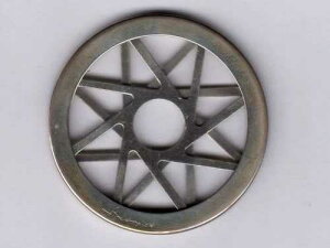 �C�X���G�����ƃL�l�e�B�b�N���_���F��A50mm�A1990�N * �X�^�[�a�� * �i�C���E�o�b�\�� *