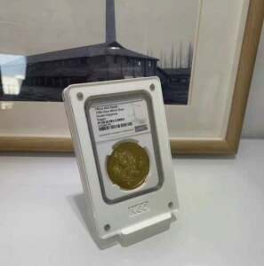 NGC�R�C���z���_�[�p�X�^���h�t���X���u���C�f�B�X�v���C�t���[���P�[�X�{�b�N�X1��
