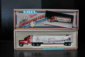 ERTL 1993 ���[�V���O�g�����X�|�[�^�[ �V�g�S #21 ���[�K���V�F�p�[�h 1:64 �g���b�N