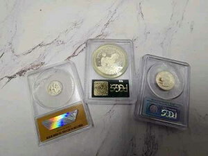 �~�b�N�X�V���o�[�A74S PR67 Ike�A2011 PR69 Vicksburg Quarter�A2018S RP70 Rosie Dime�B