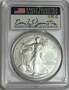 2022�N 1�h�� �V���o�[�C�[�O�� PCGS MS70 �f�U�C�i�[�V���[�Y �G�~���[�E�_���X�g�� ���M�T�C������ �t���b�O���x��