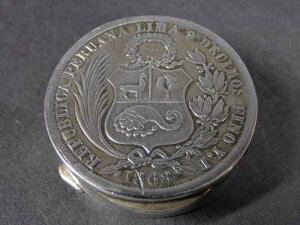 �A���e�B�[�N �y���[ 9 �f�V�� �R�C�� 1868 �X�^�[�����O ���E���h �s�� �{�b�N�X�ɍ���܂����B