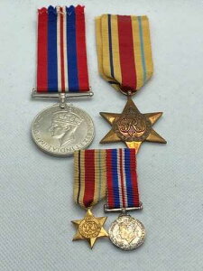 ��񎟐��E���̃��_���Z�b�g �t���T�C�Y���~�j�`���A�T�C�Y 1939-45�A�A�t���J�X�^�[�A(AB71401/A9)