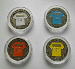 ���A �Z�b�g 4 �R�C�� �g�p�[�Y 2012 �J���[�h FC �f�B�i�� �V���t�^�[�� �h�j�v�� ���^���X�g �t�b�g�{�[��