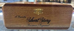 ���TABACALERA A FUENTE SHORT STORY�ؐ�25�{����V�K�[�{�b�N�X �h�~�j�J���a�� 8�C���`