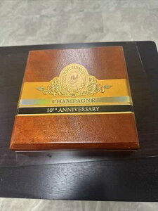 Perdomo Reserve Epicure �V�����p�� 10���N�L�O ��̃V�K�[�{�b�N�X 7x54-