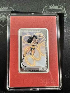 2025�N �A�S�� The Art of DC Comics �g���[�f�B���O�R�C�� 1�I���X �V���o�[ �v���[�t �����_�[�E�[�}�� #85-