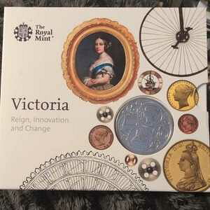2019�N Victoria: Reign, innovation & change BU ?5 ���C�����~���g�R�C���p�b�N-