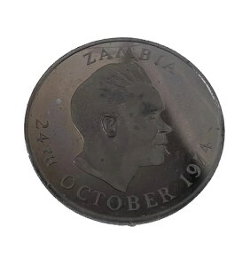 1974�N�U���r�A�Ɨ�10���N�L�O1�N���`��