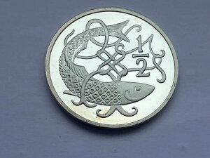 Simply Coins�`1981�N�}�����V���o�[�v���[�t�n�[�t1/2�y���X�R�C���i���Ɋ󏭁j