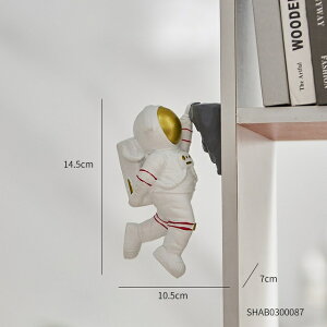 IuWF yClimber-BzƂ̑ǂ̑Fsm̎f̐Ԃ̑̕ANZT[Ǌ|̑q̑蕨 yClimber-BzHome Decor Wall Decor Astronaut Resin Model Modern Baby Room D