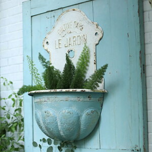 K[fjO 傫ȑfpȃBe[W^n[tEh|bgEH[v^[ Large Rustic Vintage Metal Half Round Pot Wall Planter