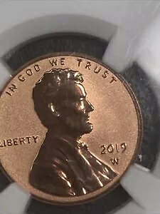 2019 W J[ Zg 1C o[X v[t NGC69 RD stO M61