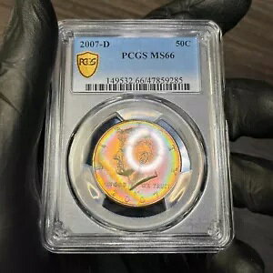 MS66 2007-D 50C ケネディ ハーフダラー、PCGS Trueview - 鮮やかなレインボー トーン
