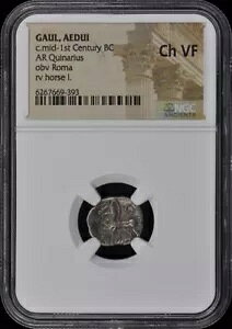 �I���O 1 ���I�̃K�E���AAEDUI AR Quinarius NGC VF30
