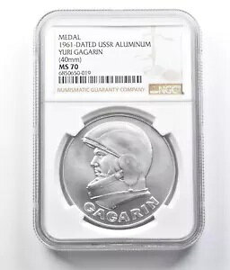 1961 \AA~jE [C KK[ _ (40mm) MS70 NGC *7006