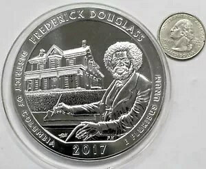 2017 5oz.999 �V���o�[ �t���f���b�N �_�O���X �R�����r�A���ʋ� # 1215