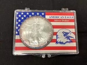 2004 NAJ Vo[ C[OAJ̃vX`bN z_[ɓ܂B