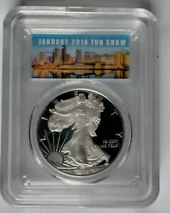 ivX`bNXuیP[X PCGS WTCYz_[ 10 bg