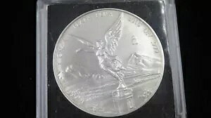 2015 1 オンス メキシコ リベルタ銀貨 (BU) カプセル付き