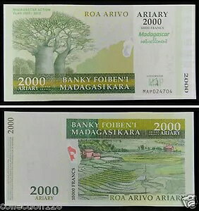 マダガスカル記念紙幣 2000 アリアリ 10000 フラン 2012 UNC