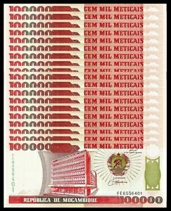 モザンビーク 100,000 メティカイ 1993 P 139 UNC x 20 個