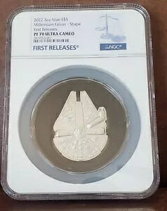 2022 �X�^�[�E�H�[�Y NGC PF 70 NIUE 3oz �V���o�[�uMILLENNIUM FALCON�v���񃊃��[�X / UC