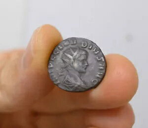 ���[�}���R�C�� 4.3 �O���� �N���E�f�B�E�X 2 ��