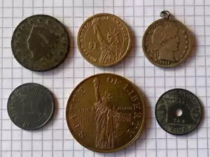 コイン アメリカ、1822年1セント+1911年1/4ドル、1881年1ドル、+税金コイン6枚。