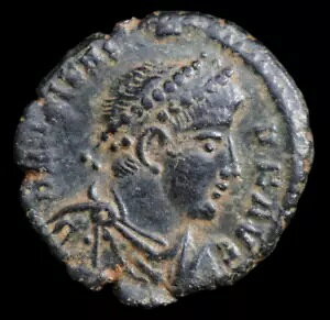 ���@�����X �Ñネ�[�}�̃R�C�� 364 �` 378 AD�B�ő�16mm�B 2.50�O�����B #696