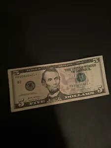 希少な5ドル5ドル紙幣☆STAR☆NOTEシリーズ2017Aです。良好な状態。写真を参照してください。