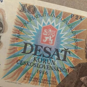 `FRXoLA 10 R 1986 񗬒ʐEʉݎ