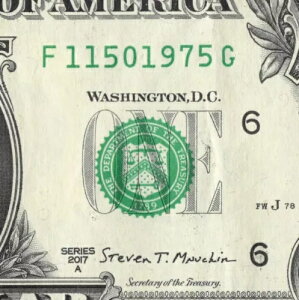 1975 �N 11 �� 5 ���̒a�������t���� �t�@���V�[ �V���A���ԍ� 1 �h������