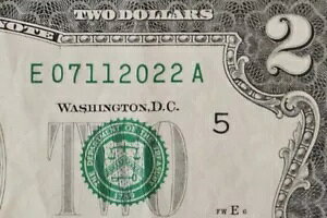 2022 �N 7 �� 11 ���̒a�����L�O�� $2 ���� �t�@���V�[ �V���A���ԍ�