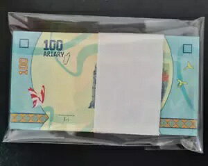 100  2017 }_KXJ 100 AAʉ UNC