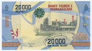 }_KXJ 20000 Ariary ND 2017 sbN 104 UNC ʎ