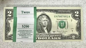 2017 年発行の未流通の 2 ドル紙幣、額面 100 〜 200 枚