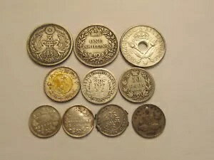 外国銀貨 10 枚のロット、日付、金額、国を混合