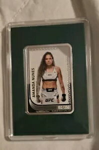 2024 �j�E�G UFC �~���g �g���[�f�B���O �J�[�h �R�C�� 1 �I���X �V���o�[ - �A�}���_ �k�l�X 192/250