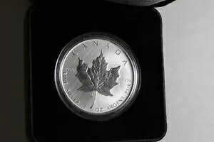 2021 $5 ㎿: Vo[ [v [t W ~g }[N-W{