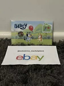 Bluey 2024 �J���[�R�C���X�։ݕ��J�o�[ (PNC) - (881/3000)