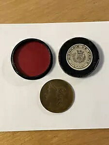 1904 NCWAiB_jGEfsCElEhEp̃_RCƔw