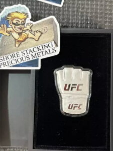 2024 �j�E�G �A�S�� UFC �I�t�B�V���� �t�@�C�g �O���[�u 1 �I���X �V���o�[ �V�F�C�v �v���[�t �R�C�� NZM