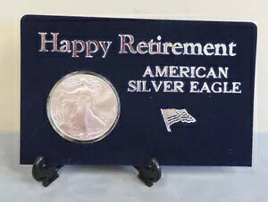 UNC 2024 AJ Vo[ C[OuHAPPY RETIREMENTvfBXvC z_[ & X^h